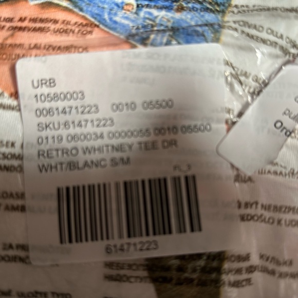 Whitney Houston tee in S/M from Urban Outfitters new in package - Picture 6 of 6